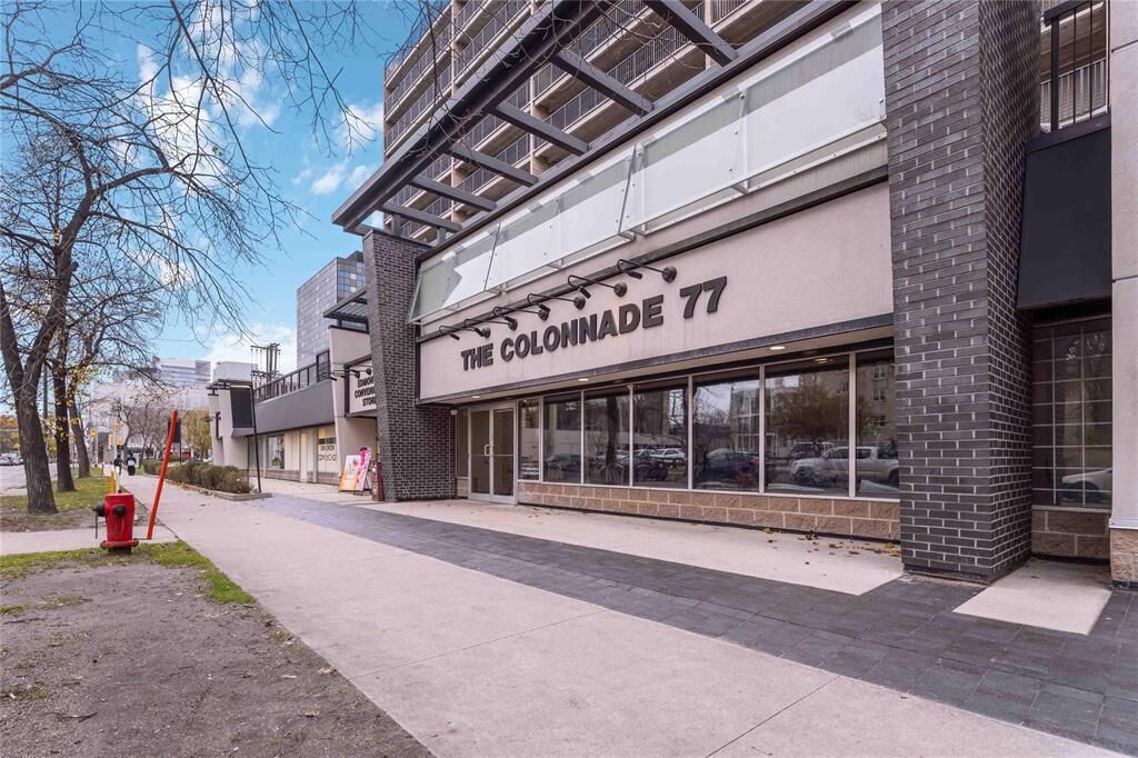 Photo de la propriété:  77 Edmonton Street  MB R3C 4H8