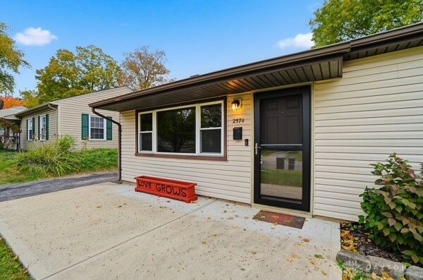 Property Photo:  2574 E Aragon Avenue  OH 45420