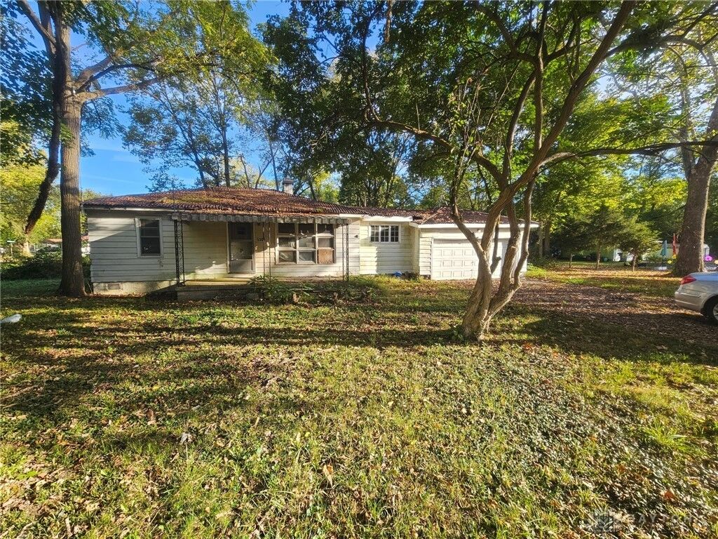 Property Photo:  5304 W Riverview Avenue  OH 45406 