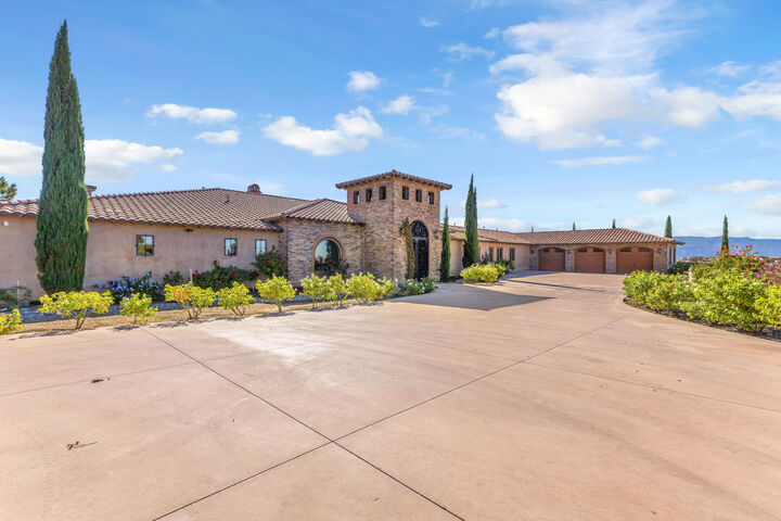 Property Photo:  39345 San Ignacio Road  CA 92544