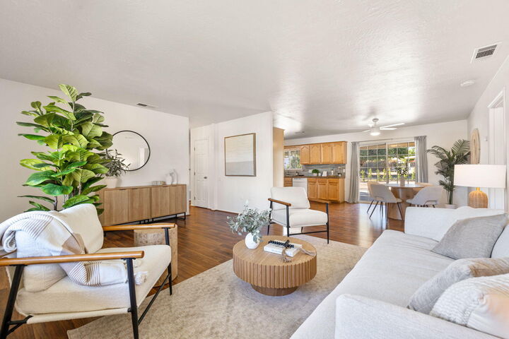 Property Photo:  42245 Kansas Street  CA 92211 