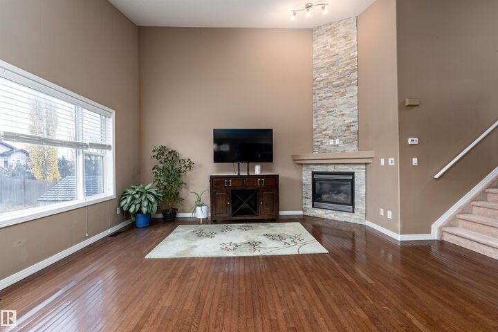 Property Photo:  166 Rue Magnan Street  AB T4X 0A6 