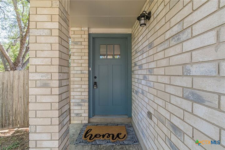 Property Photo:  1947 Queen Victoria Drive  TX 78130 