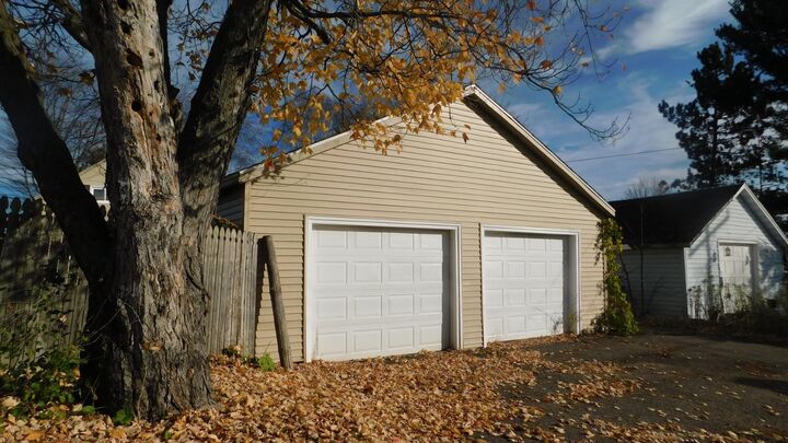 Property Photo:  310 East St  WI 54452 