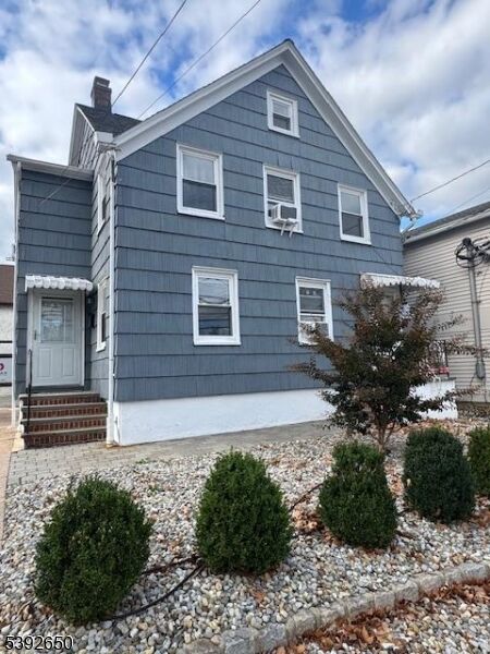 Property Photo:  17 N Passaic Ave 1st Fl  NJ 07928 