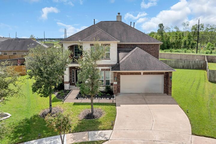 Property Photo:  9939 Clear Diamond Drive  TX 77583