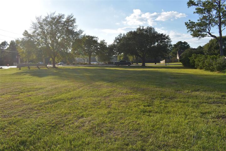 Property Photo: 13484 Jbk Memorial Drive TX 77318