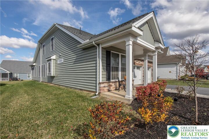 Property Photo:  3858 Victors Way  PA 18045