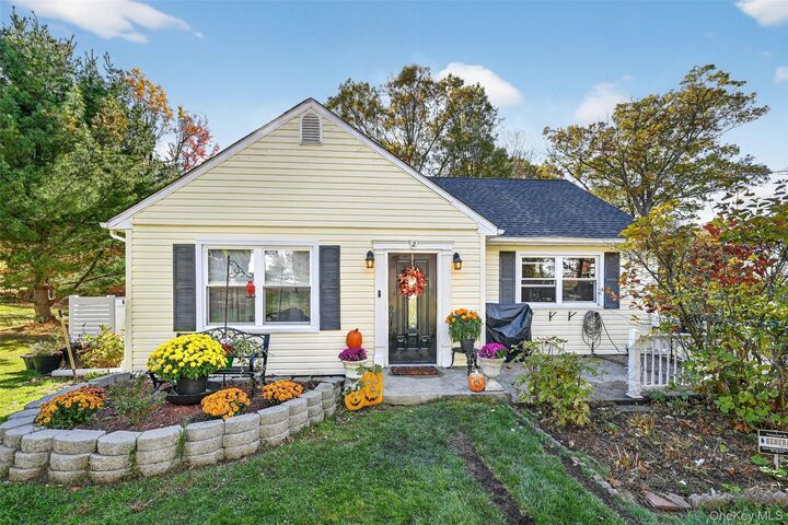 2 Cedar Road  Woodbury NY 10930 photo