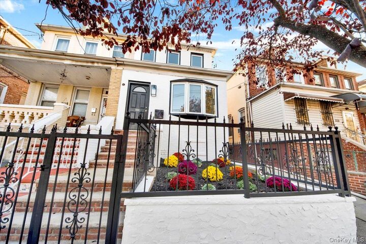 Property Photo:  3232 Fenton Avenue  NY 10469