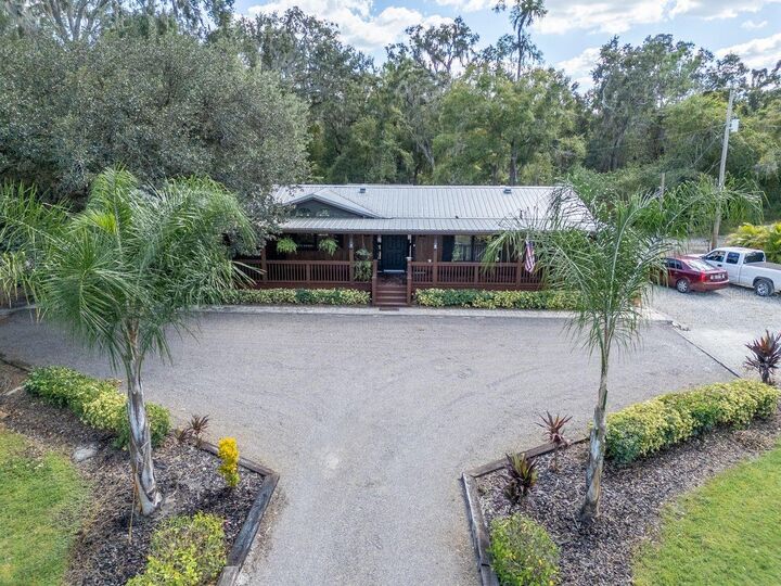 Property Photo:  6707 W Dormany Road  FL 33565