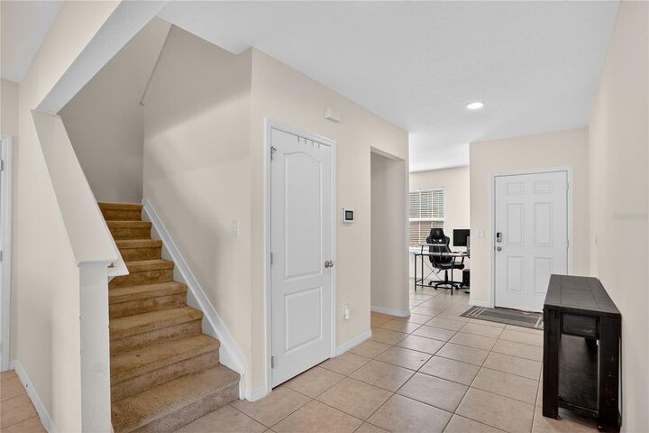 Property Photo:  196 Albany Drive  FL 34759 