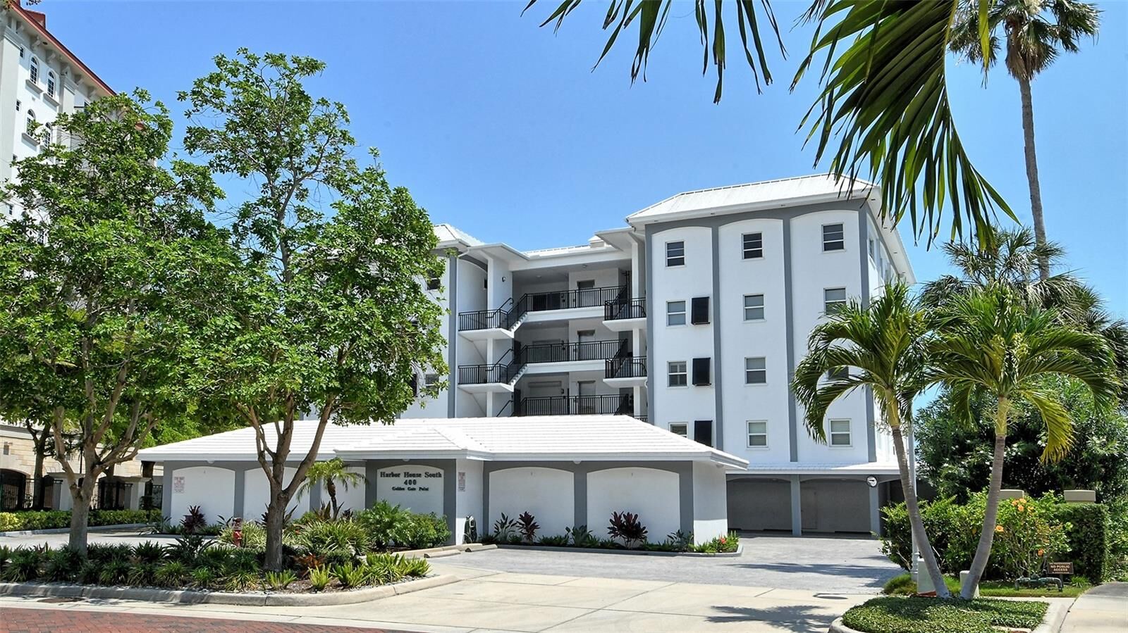 Property Photo: 400 Golden Gate Point 31 FL 34236