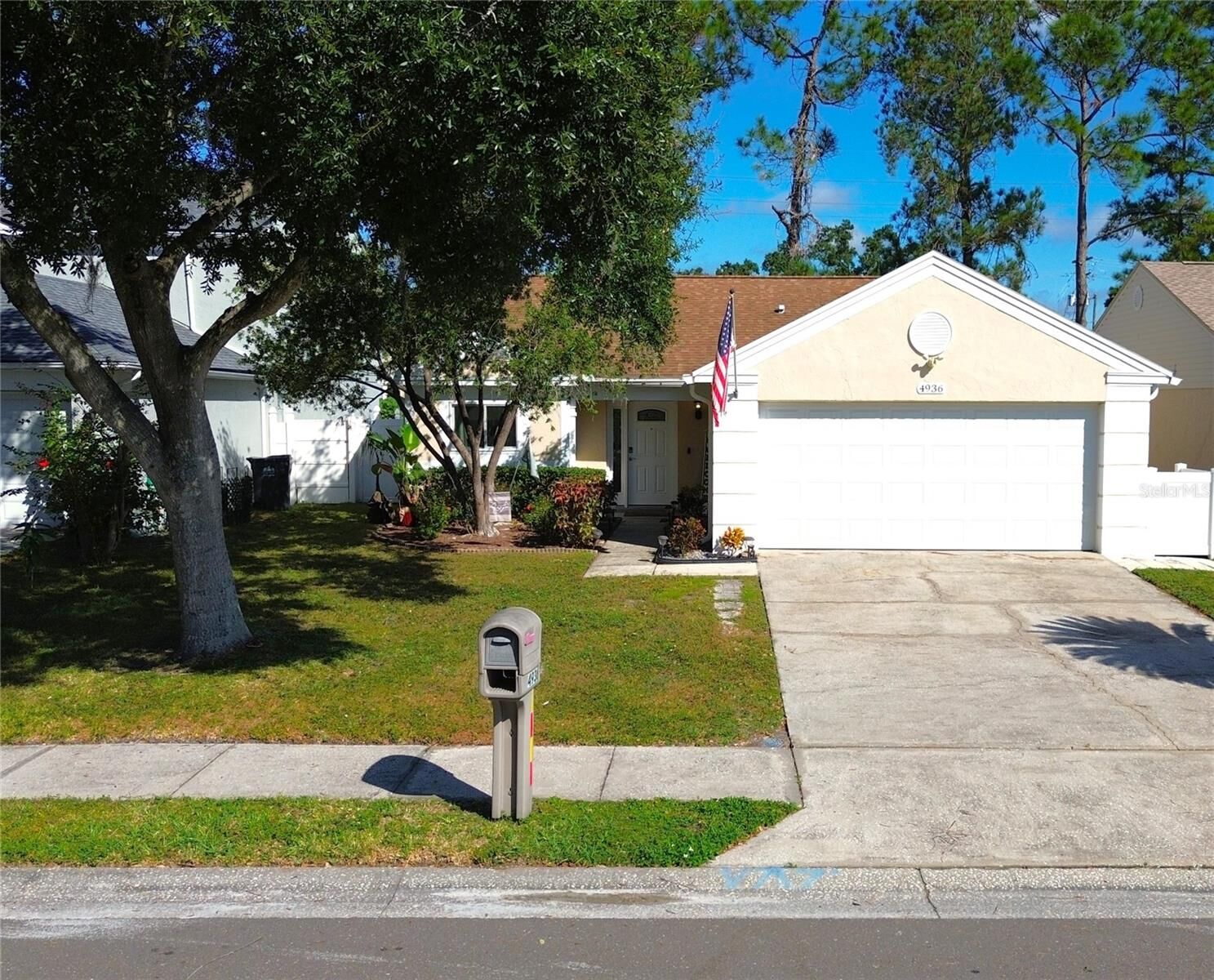Property Photo:  4936 Cypress Trace Drive  FL 33624 