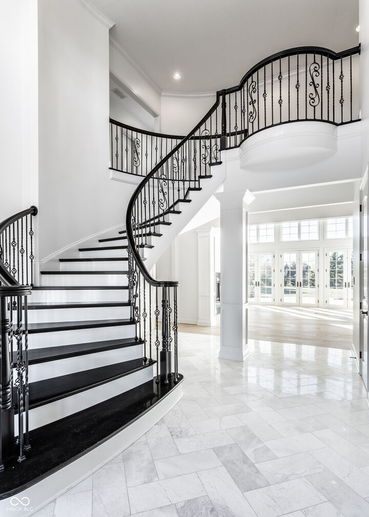 Property Photo:  949 W 136th Street  IN 46032