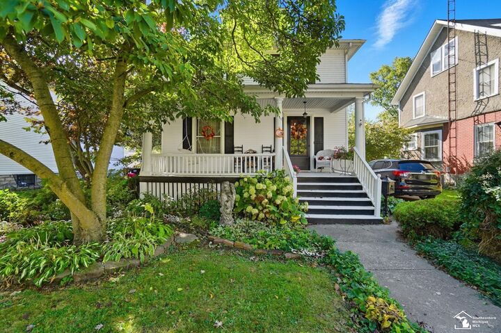 Property Photo: 111 W Noble Avenue MI 48162
