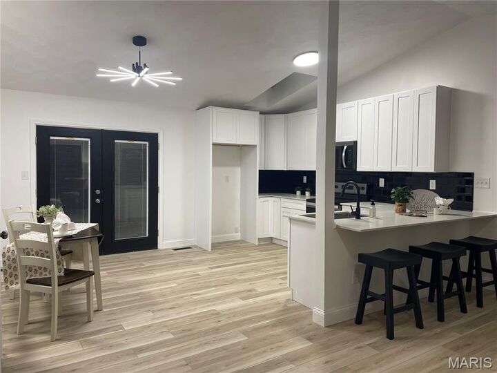 Property Photo: 833 Whitney Circle MO 63048