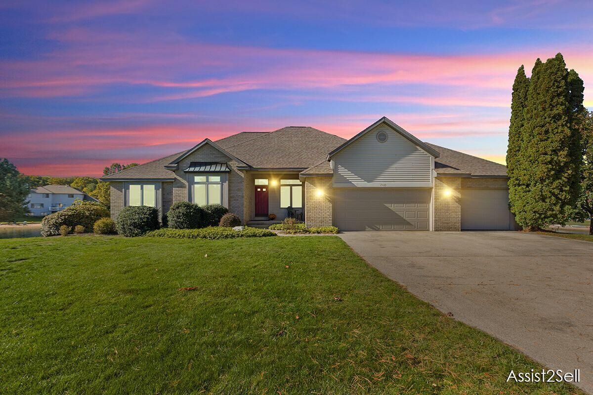 Property Photo:  1909 Blue Isle Court  MI 49424 