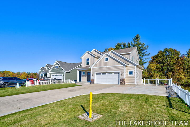 Property Photo:  3976 Elderberry Drive  MI 49424