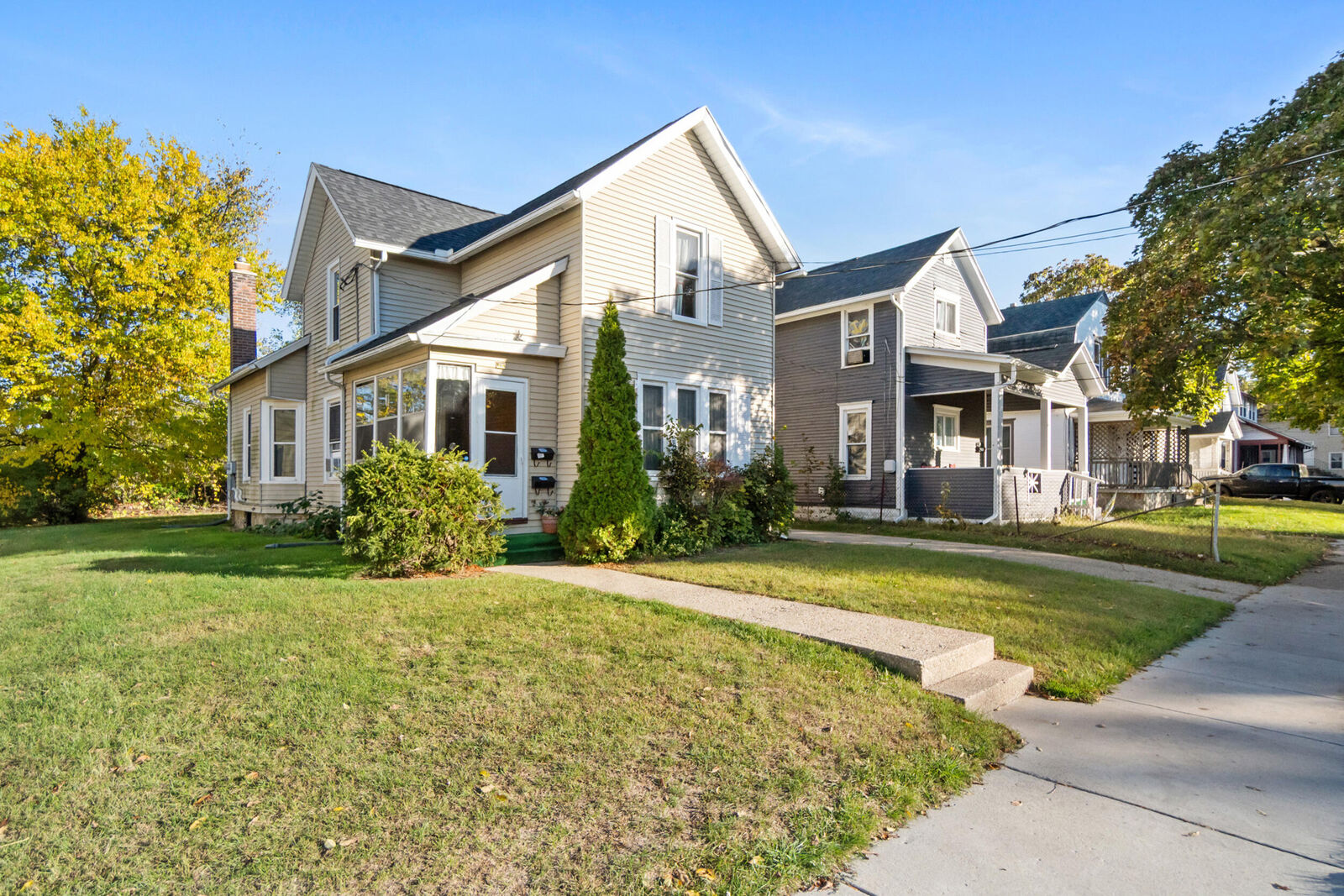 Property Photo: 1217 First Street MI 49203