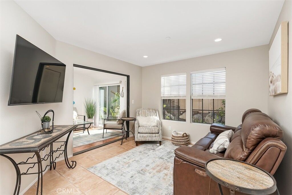 Property Photo: 1046 Calle Del Cerro #403 CA 92672