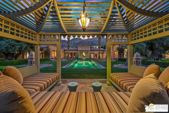 Property Photo: 1650 Avenida Sevilla CA 92264