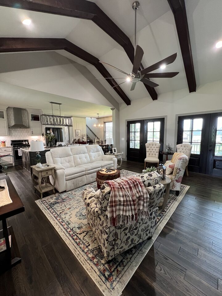 Property Photo:  351 Michael Cir  TN 37083 