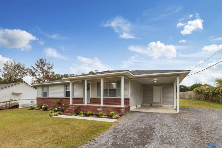 Property Photo:  28 Arad Thompson Road NE  AL 35016