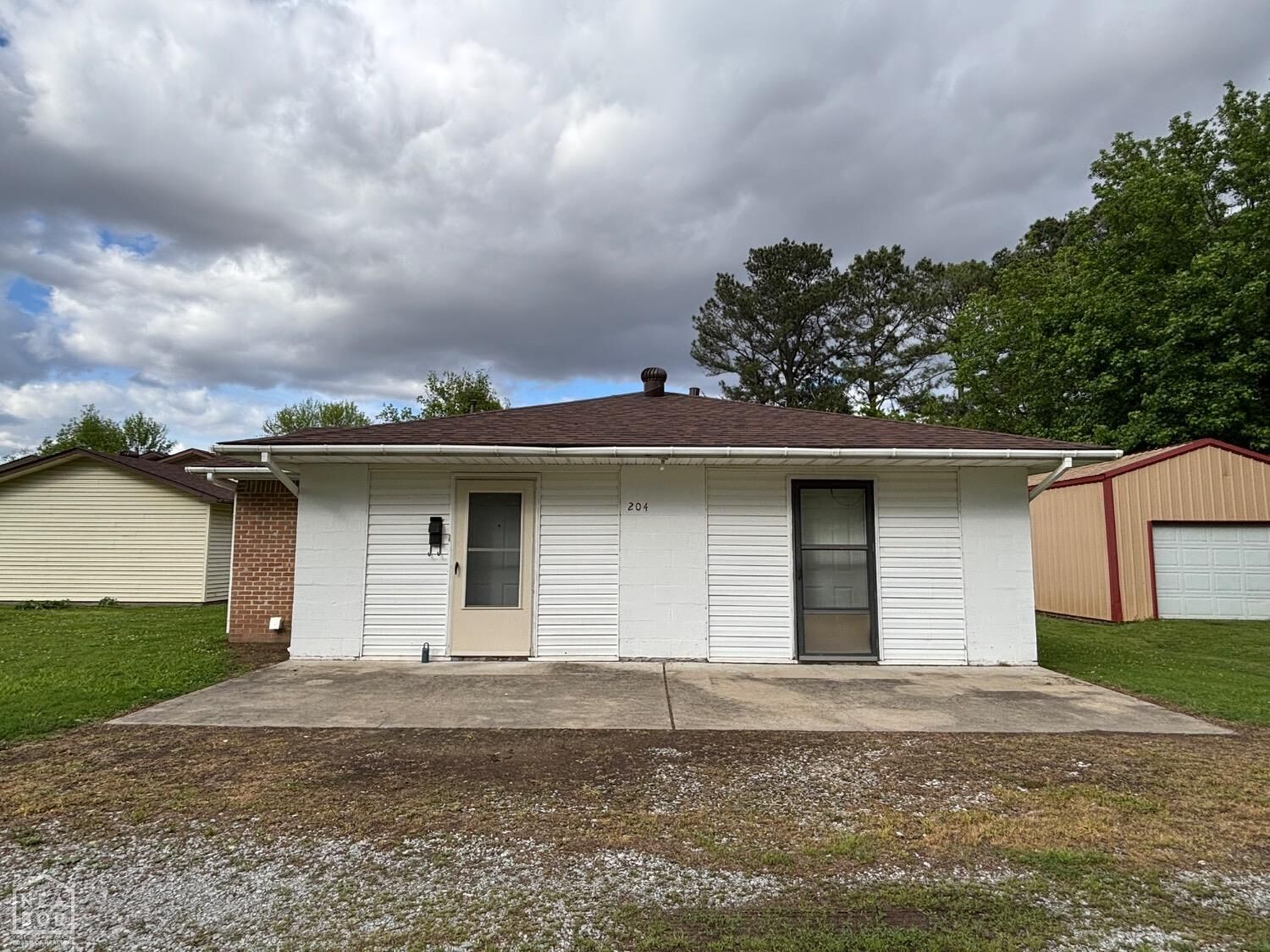 Property Photo:  204 SE 4th Street  AR 72476 