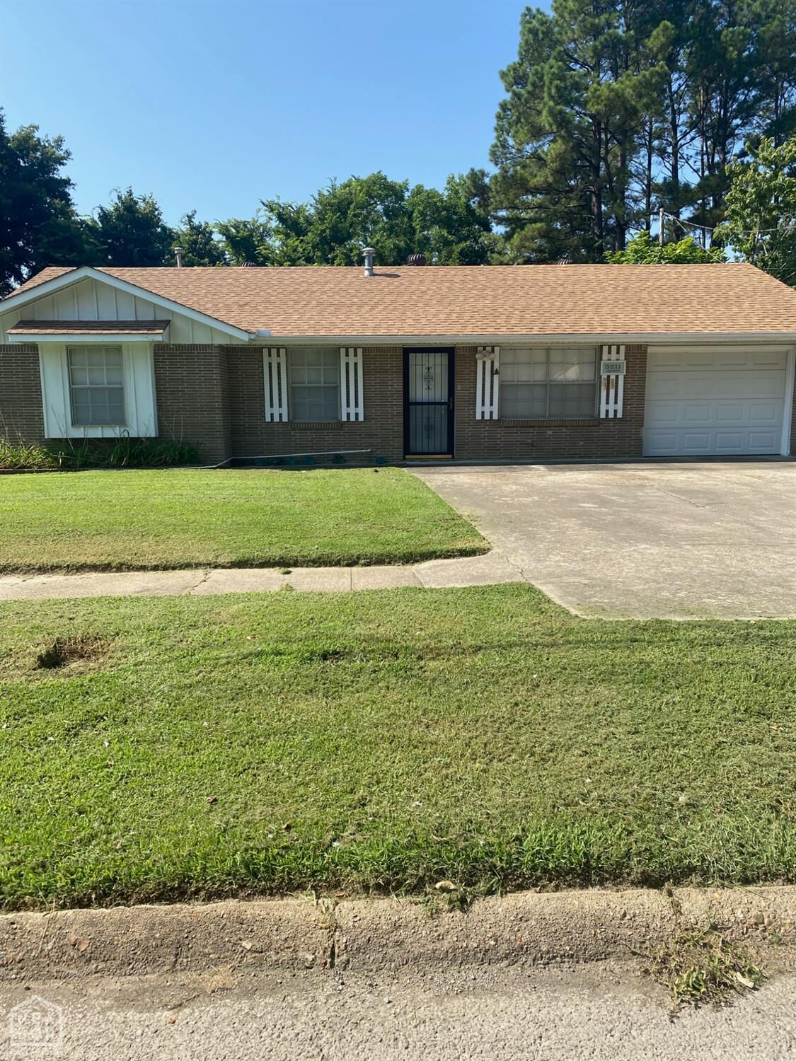 Property Photo:  3211 Baswell Street  AR 72401