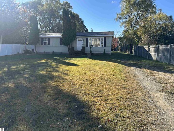 Property Photo:  221 Dwyer Avenue  MI 48617