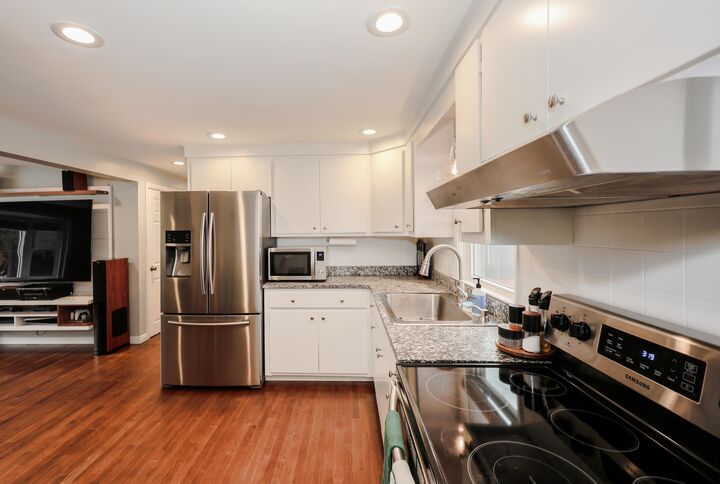 Property Photo:  130 E Hobart Street  NH 03060 