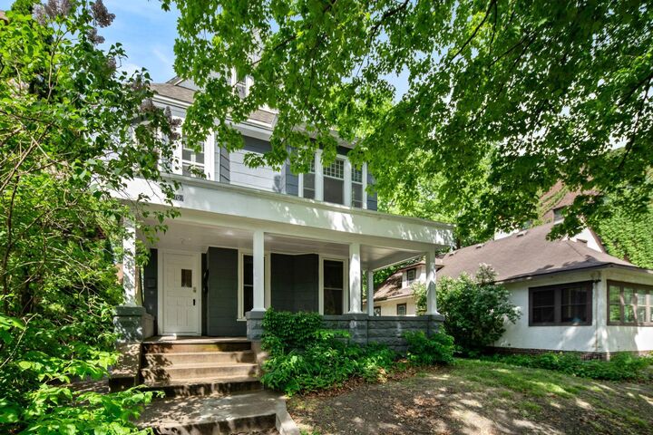 Property Photo:  709 7th Street SE  MN 55414