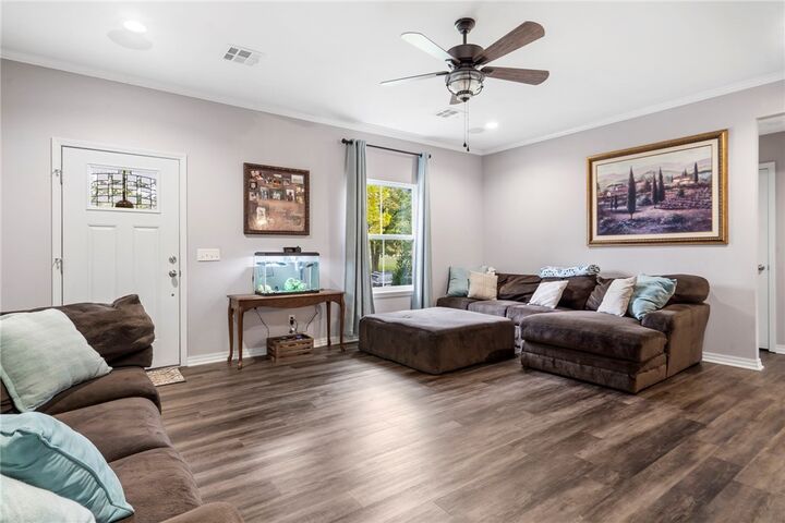 Property Photo: 1137 Peterson Avenue AR 72722