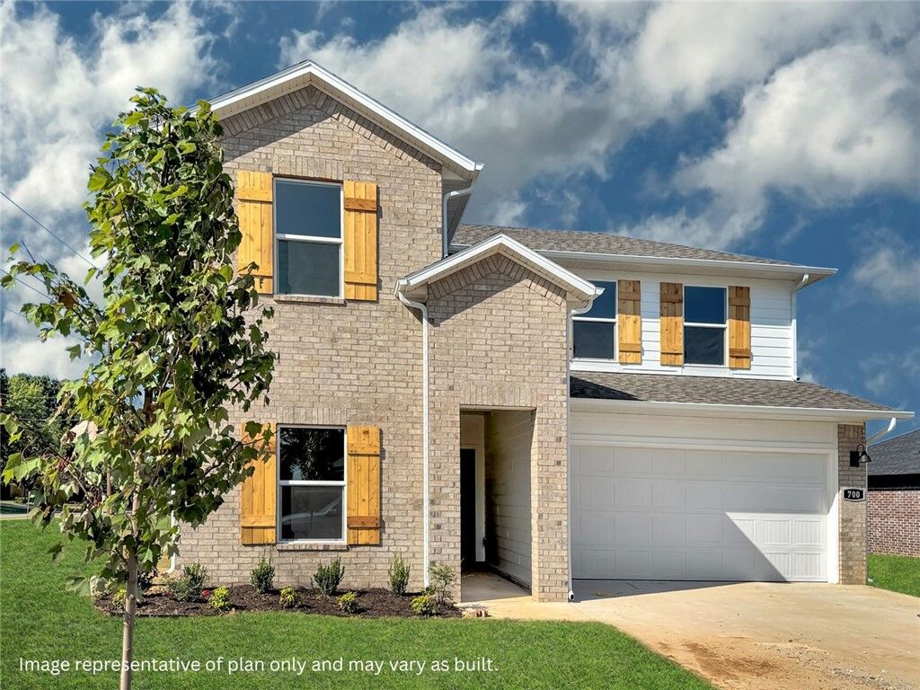 Property Photo: 115 S Maroon Avenue AR 72704