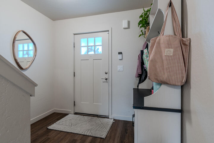 Property Photo:  205 Dano Drive  OR 97535