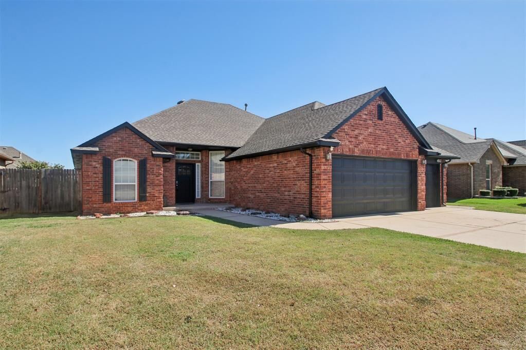 Property Photo:  4812 Millstone Drive  OK 73179 