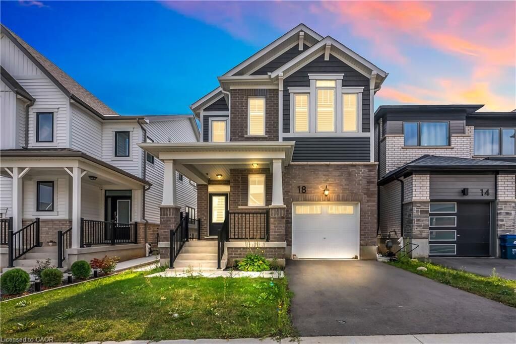 Property Photo:  18 Saxony Street  ON N2R 0S3 