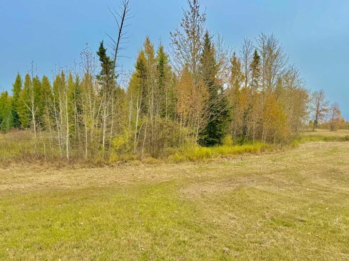 Property Photo: 416 Valley View Close AB T4T 1A7