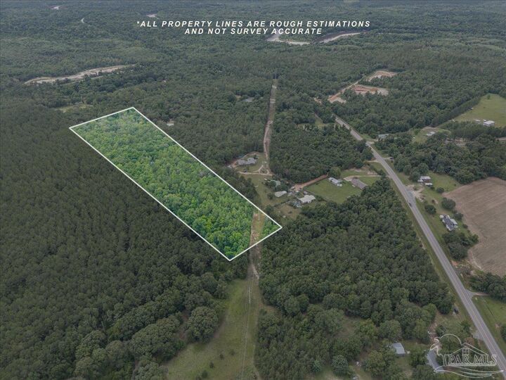 Property Photo: 8.55 Acres Hwy 4 FL 32565