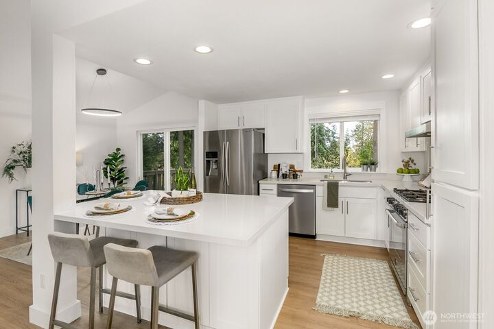 Property Photo: 6306 141st Street SW WA 98026