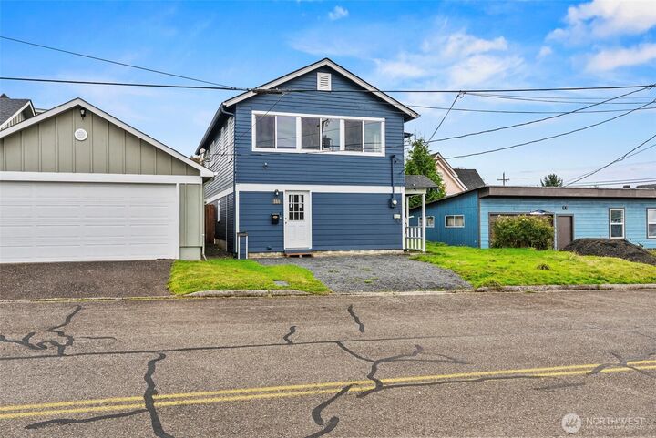 Property Photo: 160 Maple Street WA 98612