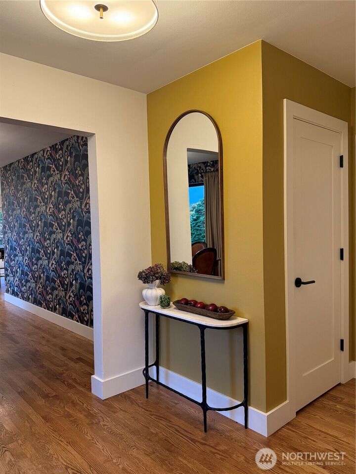 Property Photo:  7315  51st Avenue NE  WA 98115