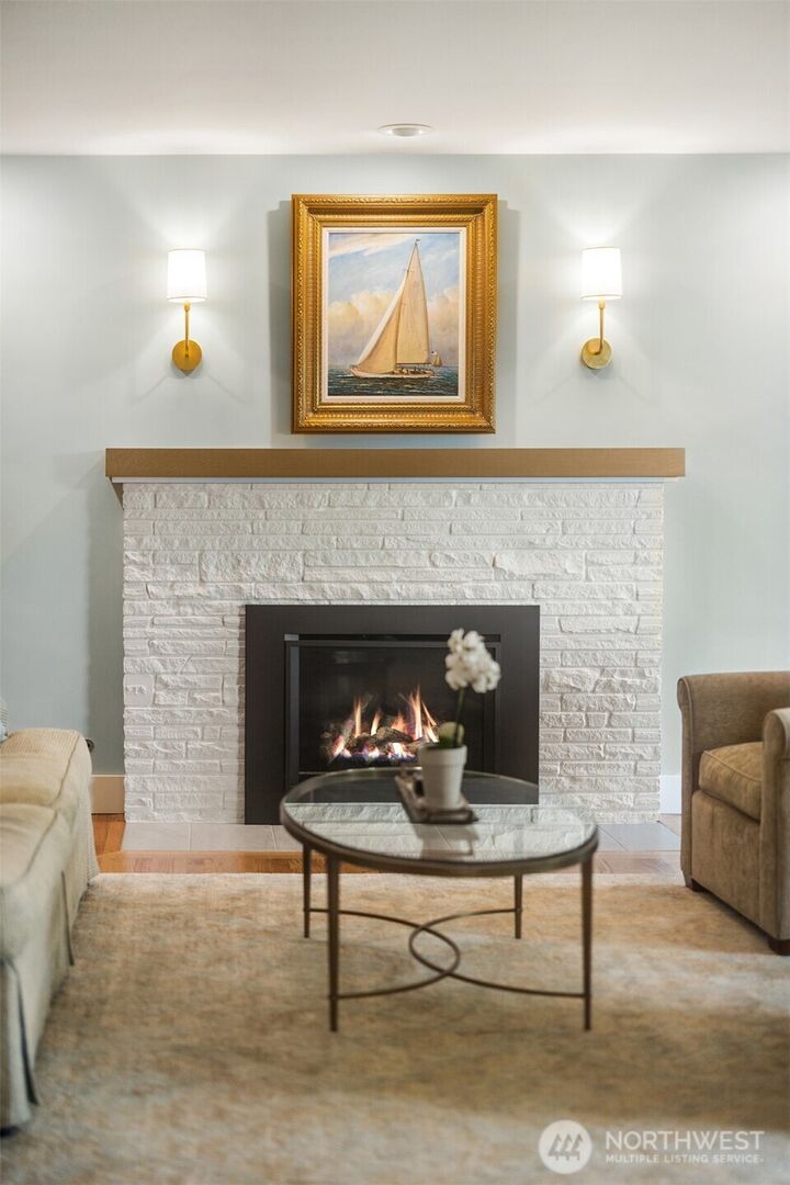 Property Photo:  7315  51st Avenue NE  WA 98115