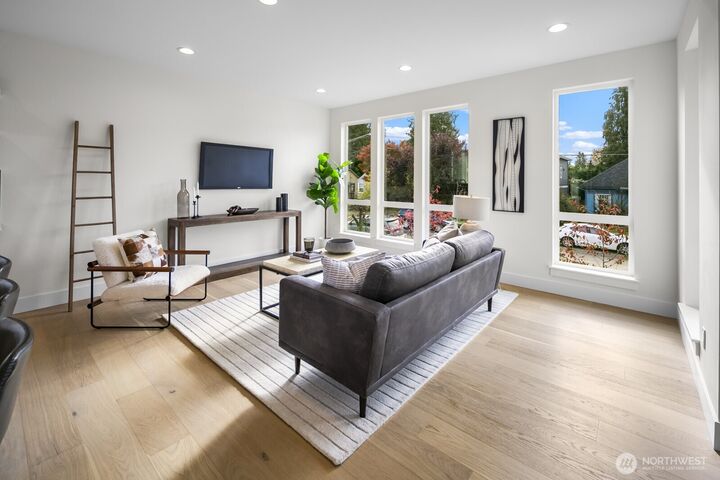 Property Photo:  322 N 84th Street  WA 98103