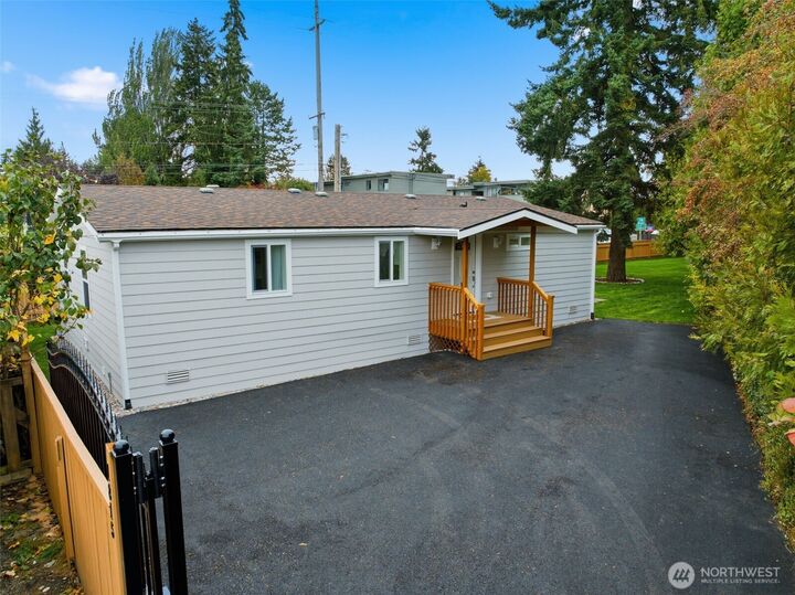Property Photo:  1815  Casino Road W  WA 98204