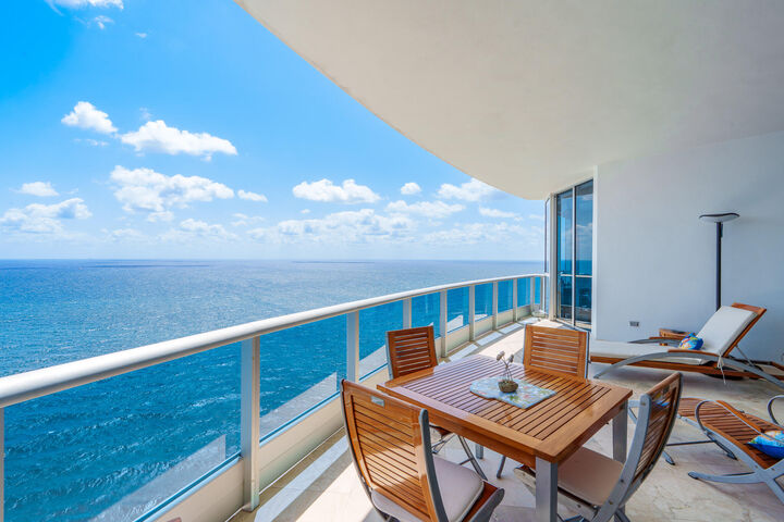 Property Photo:  1600 S Ocean Boulevard Mph02  FL 33062