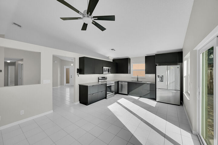 Property Photo:  10216 Breezeway Place  FL 33428 