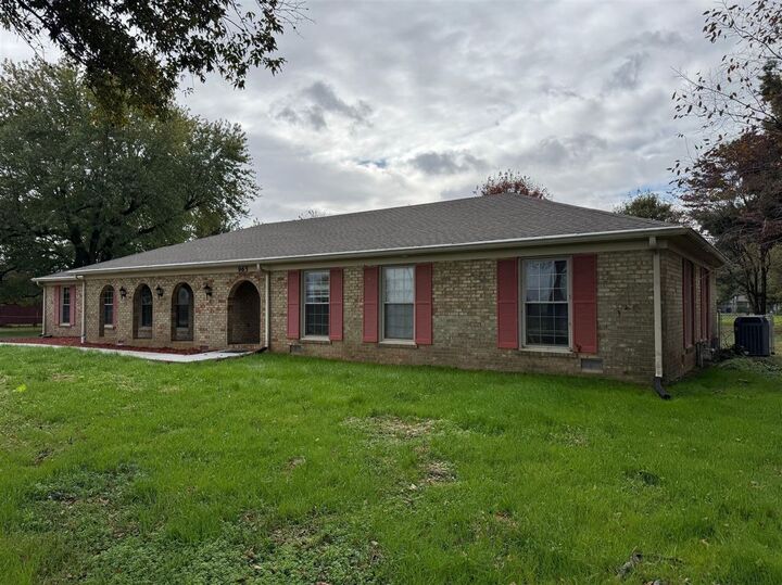 Property Photo:  965 Elrod Road  KY 42104 