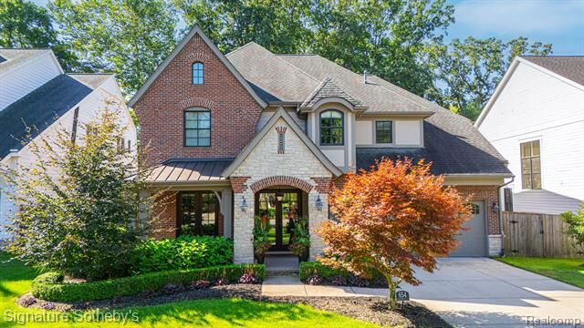 654 Shepardbush Street  Birmingham MI 48009 photo